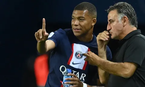 "Tôi đang cố trấn an Mbappe"