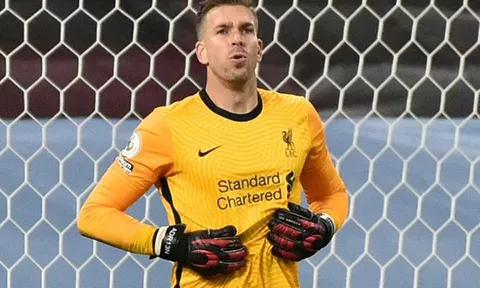 "Tội đồ Liverpool" gửi thông điệp đến NHM sau trận thua đậm Aston Villa