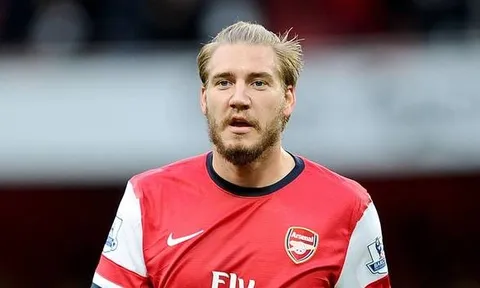 "Tôi gọi Wenger là một thằng khốn nạn, bất tài"