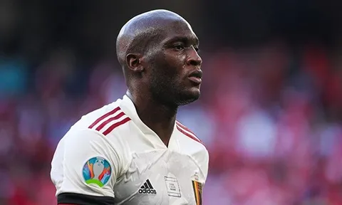 "Tôi khi 17 tuổi đỡ bước 1 hay hơn Lukaku 1 chút!"