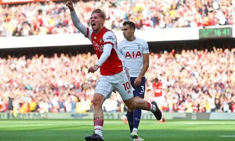 Tony Adams khen ngợi 4 hiện tượng của Arsenal