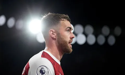 Top 5 cầu thủ gắn bó lâu nhất ở Arsenal: Bệnh binh người Anh, thủ quân nổi loạn