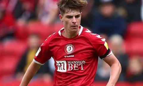 Tottenham dẫn đầu cuộc đua giành chữ ký của "Grealish mới"