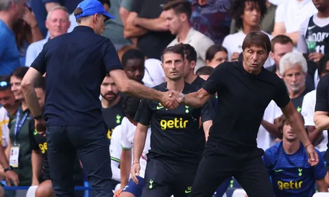 Tottenham giành điểm trên tay Chelsea: Ngọn lửa Conte