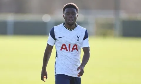 Tottenham đẩy đi cái tên thứ 4 ở phiên chợ Đông