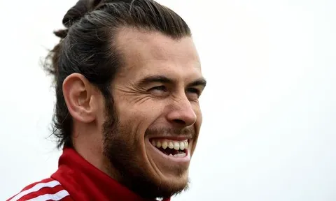 Tottenham hủy diệt Man Utd, Bale phá vỡ im lặng
