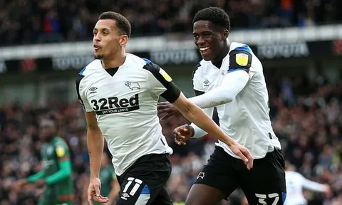 'Trai hư' M.U lập cú đúp, Rooney tạo nên điều tuyệt vời cho Derby County