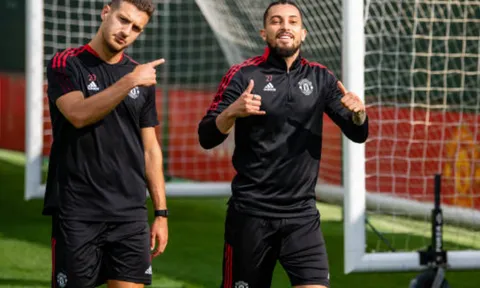 Trở lại tập luyện sau 2 tháng, sao Man Utd nói lời ruột gan