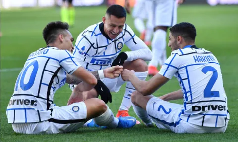 Trợ lý Inter tâng bốc 2 cựu sao Man Utd sau trận thắng nghẹt thở Torino