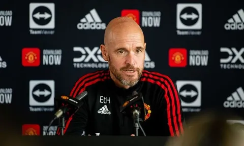 Trợ lý khuyên Ten Hag đừng ảo tưởng với Man Utd