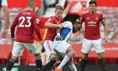 Trong 1 đêm, Man Utd nhận 3 nỗi buồn "đau thấu xương"