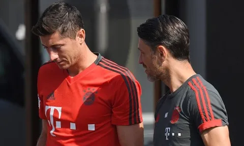 Trong ngày Lewandowski phá kỷ lục, HLV Bayern Munich vẫn không hài lòng
