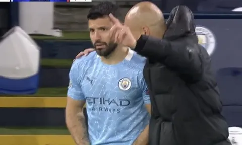 CHOÁNG! Aguero gặp 'tai nạn' khó đỡ trận Man City 2-0 PSG