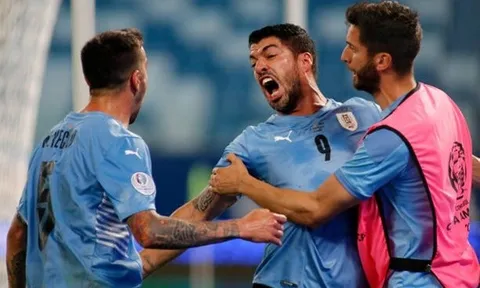 Suarez góp công, Uruguay bất phân thắng bại với Chile