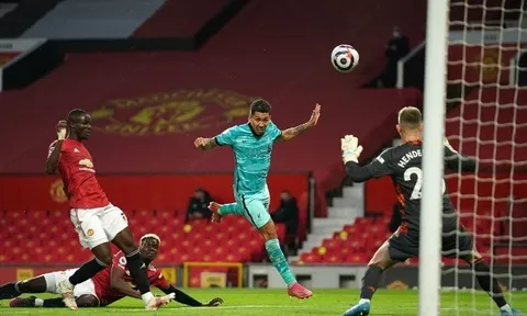 Hủy diệt M.U, tiền đạo Liverpool vẫn bị chê 'không đủ tốt'