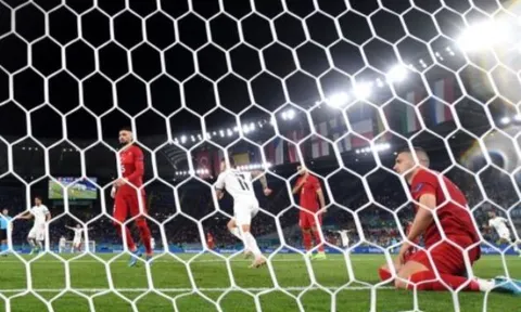 'Điệp viên' tuyển Ý thể hiện mối quan hệ gắn kết với Bonucci