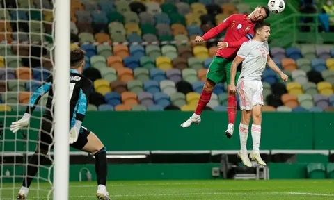 Trước Tây Ban Nha, "máy bay Ronaldo" tiếp tục cất cánh