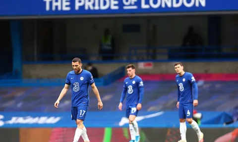 Trước thềm đấu Brighton, CĐV Chelsea bất ngờ khiến Tuchel "run rẩy"