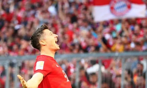 Từ giờ, hãy gọi số 9 của Bayern Munich là Lewangoalski
