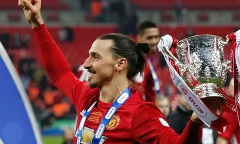 Từ Owen đến Zlatan: Man Utd và 10 phi vụ miễn phí đáng chú ý nhất