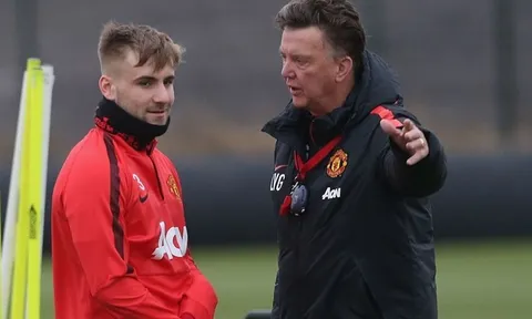 Từ Shaw đến Benzema: 10 cái tên từng được Van Gaal nhắm đến cho Man Utd năm 2014 giờ ra sao?