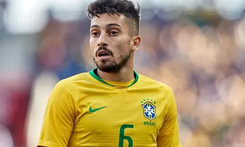 Từ Telles đến Alves: Brazil và đội hình toàn cầu thủ chạy cánh cực chất