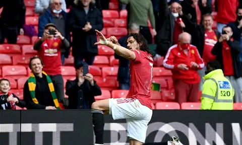Từ thực dụng đến nghệ sỹ, Cavani đang là nhân vật chính ở Old Trafford