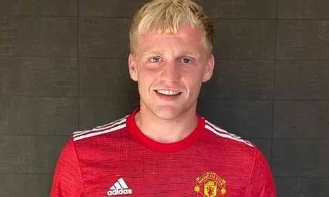 Từ Van De Beek, nhìn lại những thương vụ "mua rẻ bán đắt" của Ajax