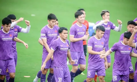 Cầu thủ U23 Việt Nam áp lực vì đá vị trí của Văn Hậu