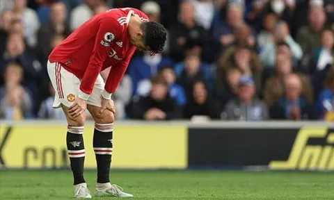 "Tụi bây không xứng khoác áo Man Utd"