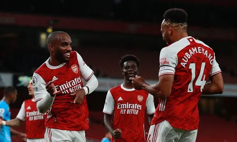 Tung cú đấm quyết định, Arsenal tiếp tục bay cao trên BXH Premier League