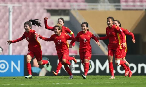 Tuyển nữ Việt Nam đi World Cup: Phía sau vinh quang
