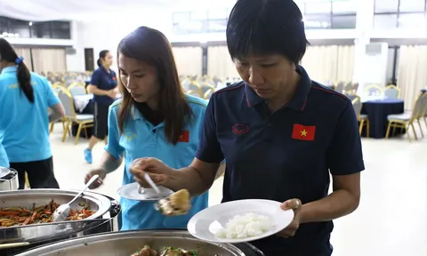 Tuyển nữ Việt Nam được bổ sung thực phẩm tại Ấn Độ