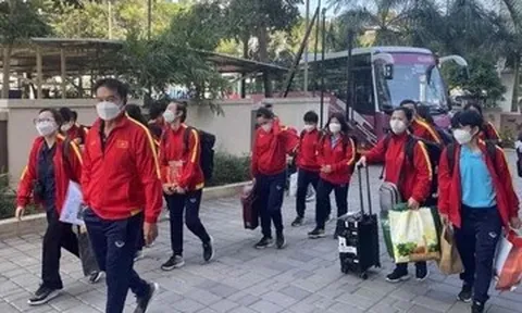 Tuyển nữ Việt Nam phải đổi khách sạn ở Ấn Độ
