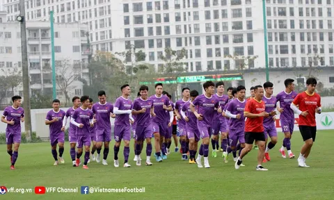 Tuyển Việt Nam: Cờ bí, thầy Park liệu có 'dí' tân binh
