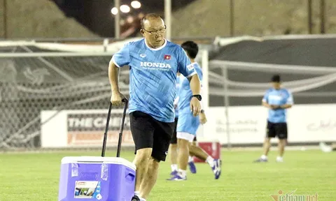 Tuyển Việt Nam hay U23 Việt Nam: Thầy Park hãy chọn giá đúng