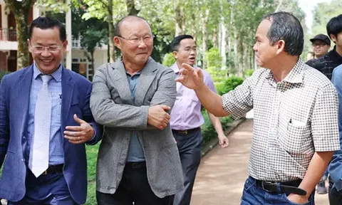 Tuyển Việt Nam mơ World Cup 2026: Bầu Đức đã mở lời, đợi VFF phất cờ