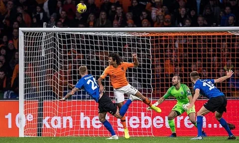 Sao Liverpool có 'lần đầu tiên' cho đội tuyển, Hà Lan kết thúc vòng loại EURO tưng bừng