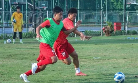 U19 Việt Nam họp rút kinh nghiệm sau trận thua Malaysia
