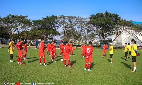 U23 Việt Nam hồi hộp chờ đủ 14 cầu thủ đấu Thái Lan