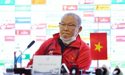U23 Việt Nam đấu U23 Thái Lan: Thầy Park được HLV Polking... gỡ rối