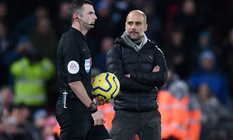 Ức chế với VAR, Guardiola sẽ bỏ Premier League?