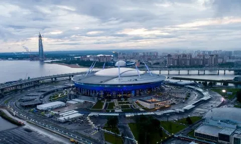 UEFA lên tiếng chuyển chung kết Cúp C1 khỏi nước Nga