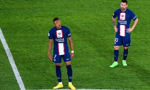 UEFA trừng phạt PSG