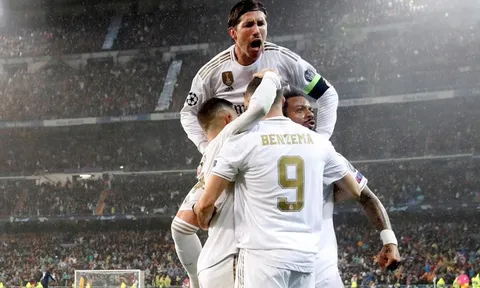 2 phút thua 2 bàn, Real 'tự bắn vào chân' trước PSG
