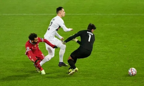 3 điểm nhấn Midtjylland 1-1 Liverpool: Salah lại phá kỷ lục