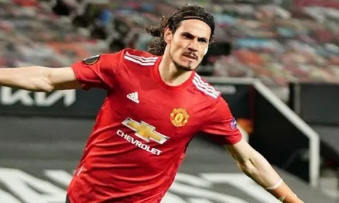 Cả tập thể Man Utd ra sức giữ chân "siêu cầu thủ"
