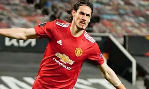 Sao Man Utd được tán dương: "Sánh ngang với những cầu thủ vĩ đại nhất thế giới"