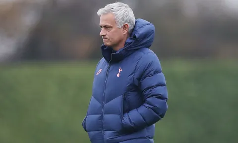 Paul Ince chỉ ra cầu thủ Spurs ích kỷ, có thể khiến Mourinho phải trả giá