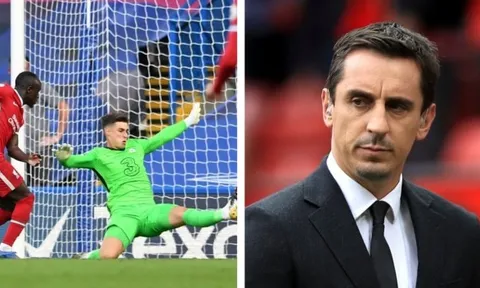Gary Neville: "Số phận của cậu ấy đã chấm dứt tại Chelsea"